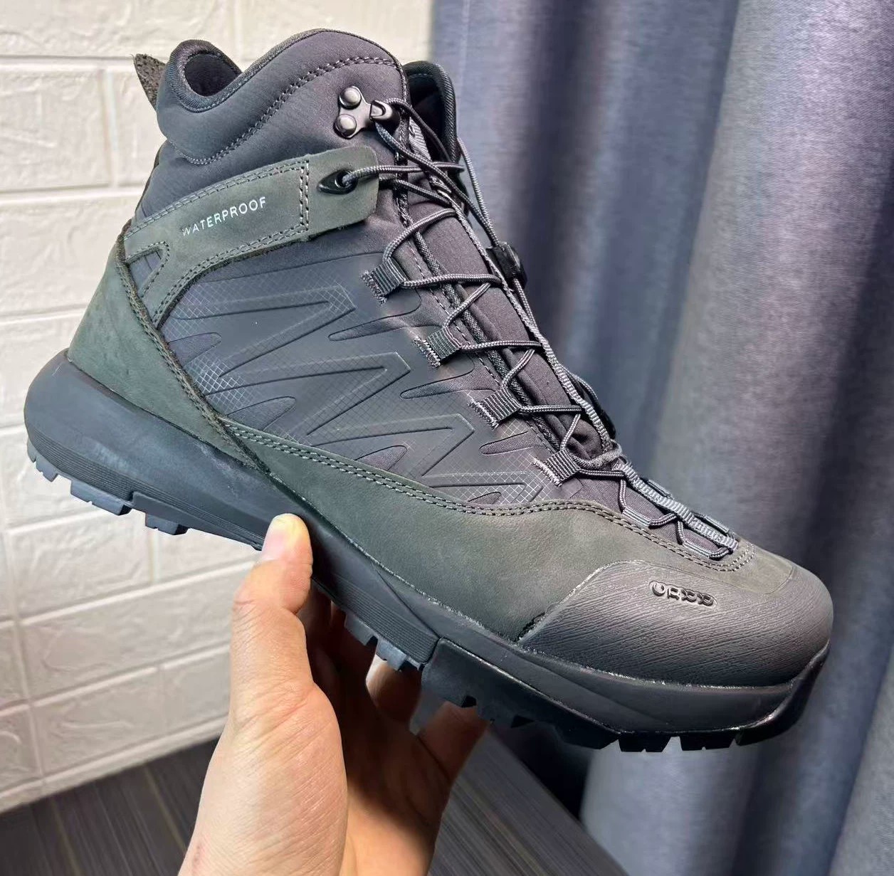 Brand Of Streetwear - High Top Hiking Leather Shoes Men